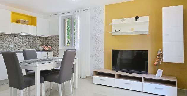 Apartment Gorica 2 No.3 - with Terrace and Pool