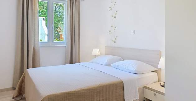 Apartment Gorica 2 No.3 - with Terrace and Pool
