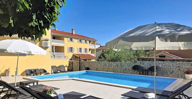 Apartment Gorica 2 No.6 - with Balcony and Pool