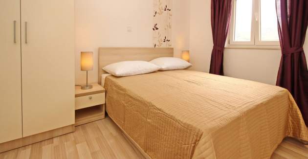 Apartman Gorica 2 br.8 – s balkonom i bazenom