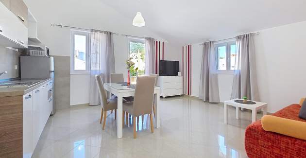 Apartment Gorica 2 No.9 - with Balcony and Pool