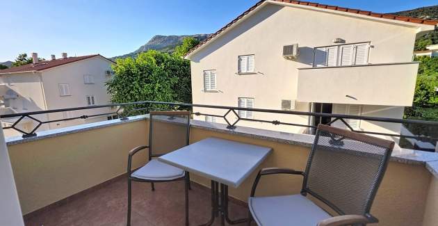 Apartment Gorica 2 No.9 - with Balcony and Pool