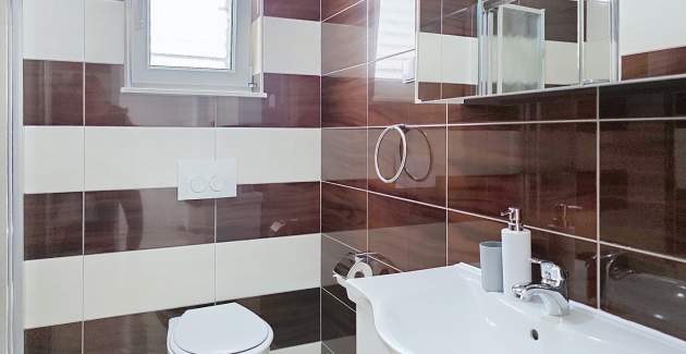Appartamento Gorica 2 n.4 – con balcone e piscina