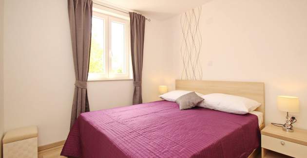 Apartment Gorica 2 No.4 - with Balcony and Pool