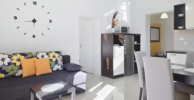 Apartment Gorica 2 No.7 - with Balcony and Pool