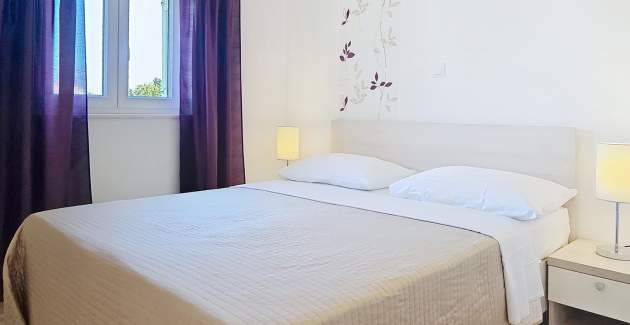 Apartment Gorica 2 No.7 - with Balcony and Pool