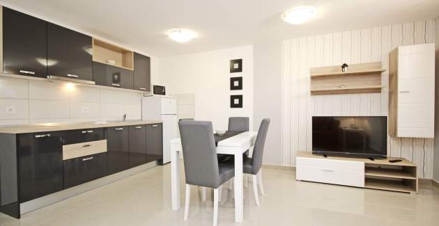 Apartment Gorica 2 No.10 - with Pool, Underground level