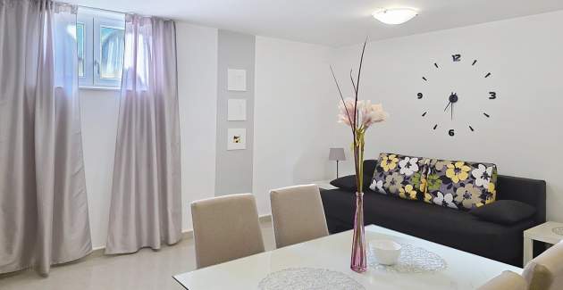Apartment Gorica 2 No.10 - with Pool, Underground level