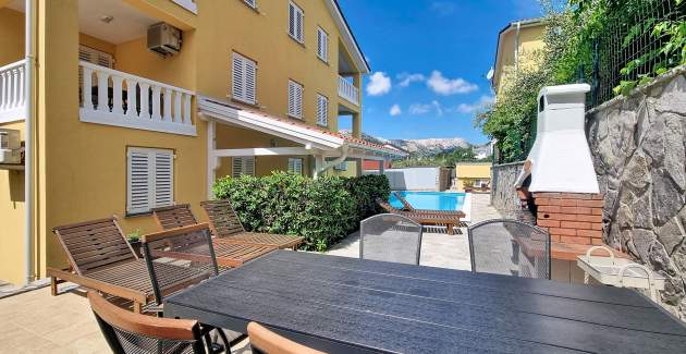 Studio Apartment Gorica 2 No.11 - with Pool, Underground level