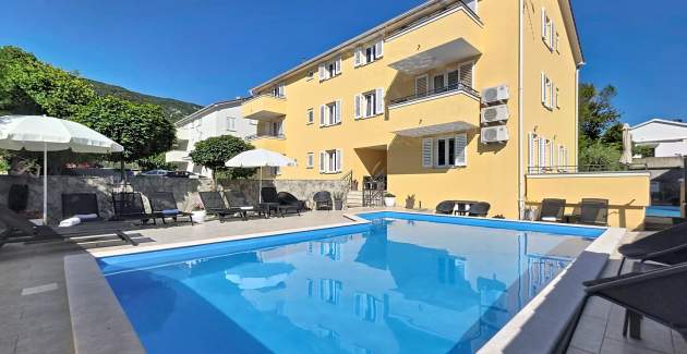 Studio Apartment Gorica 2 No.11 - with Pool, Underground level