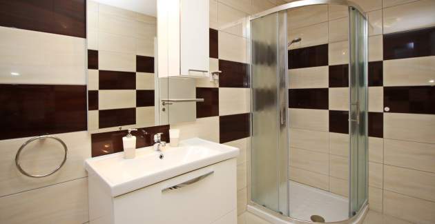 Monolocale Gorica 2 n.11 – con piscina, al piano seminterrato