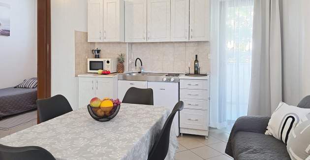 Apartment Grozdana No. 1A - with Terrace