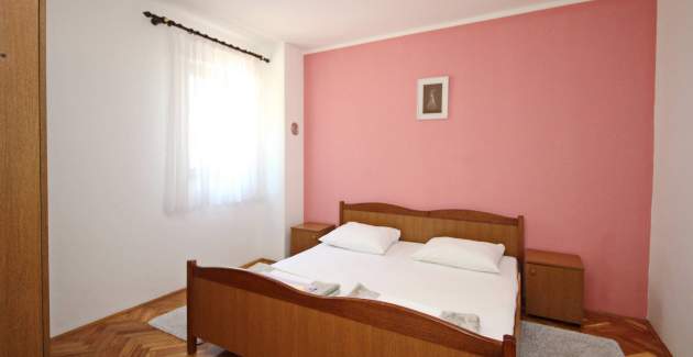 Appartamento Karamarko – con balcone grande