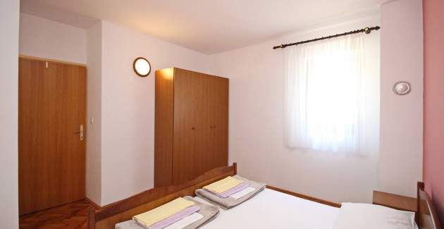 Appartamento Karamarko – con balcone grande