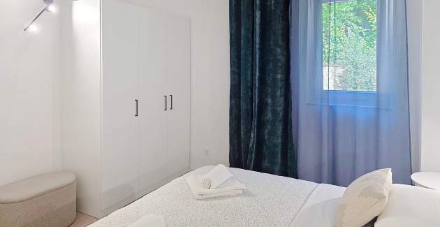 Apartman Karamarko – s velikim balkonom