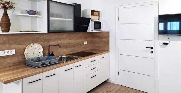 Apartman Karamarko – s velikim balkonom