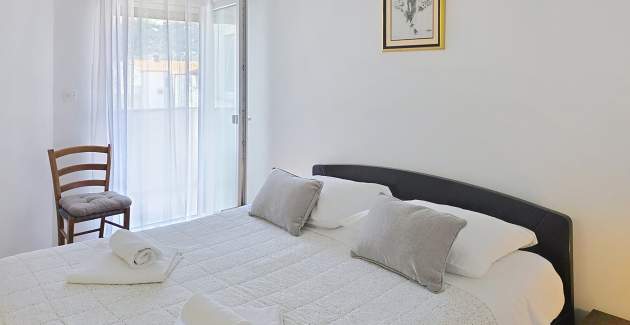 Apartman Karamarko – s velikim balkonom