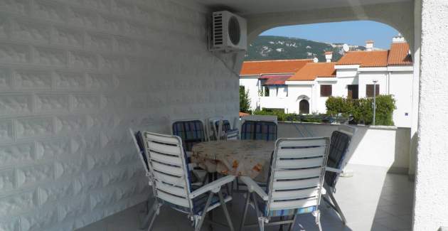 Standardni apartman Klaric A6 – 200 m od plaže, s terasom