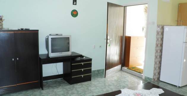 Standardni apartman Klaric A6 – 200 m od plaže, s terasom