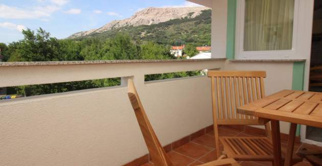 Apartment Knezevic – mit Balkon und Parkplatz