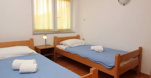 Apartment Knezevic – mit Balkon und Parkplatz