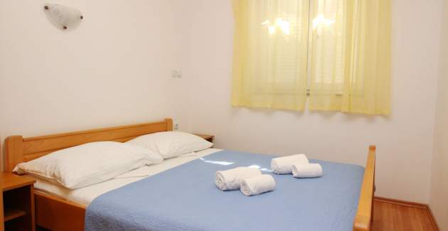 Apartment Knezevic – mit Balkon und Parkplatz