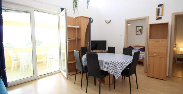 Apartment Krznaric Beach - near the Sea 