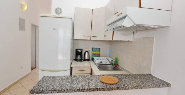 Apartman Lovinčić No.7 – s pogledom na more, 200 m od plaže