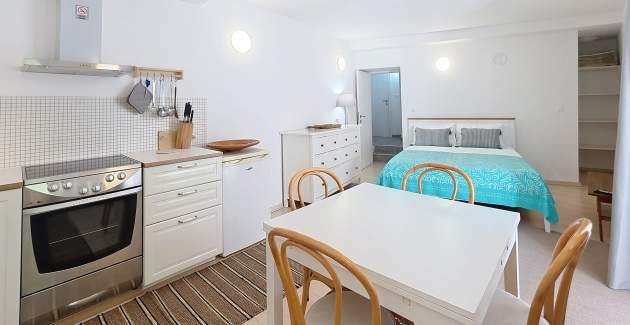 Studio apartman Meratti – u starom dijelu Baške, 200 m od plaže