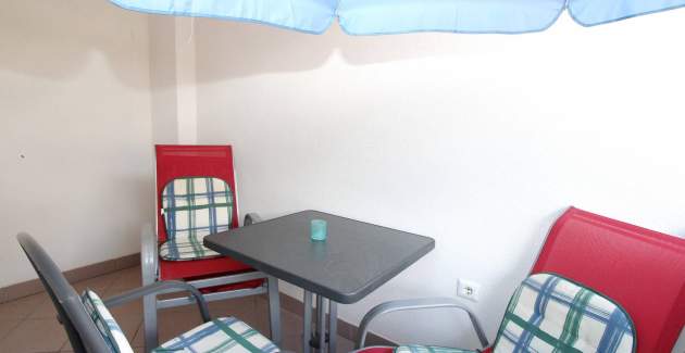 Appartamento Mikulan Nara B – con balcone, a 350 m dalla spiaggia