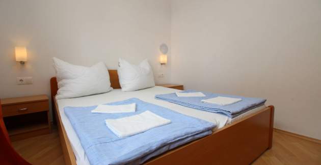 Appartamento Mikulan Nara Priz – con terrazza, a 350 m dalla spiaggia