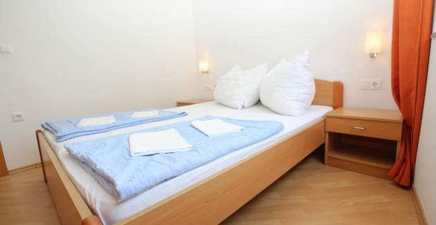 Appartamento Mikulan Nara Priz – con terrazza, a 350 m dalla spiaggia