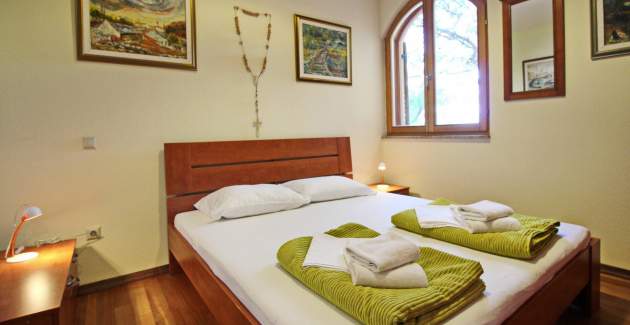 Apartman Mrkus A6 priz - s terasom, blizu plaže