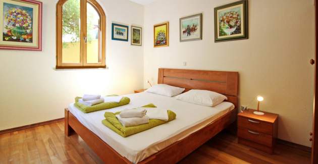 Apartman Mrkus A6 priz - s terasom, blizu plaže