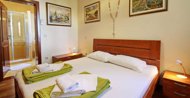 Apartman Mrkus A6 priz - s terasom, blizu plaže