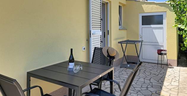 Charming Apartment Gabrijela 2 - for 2 Persons, with Terrace