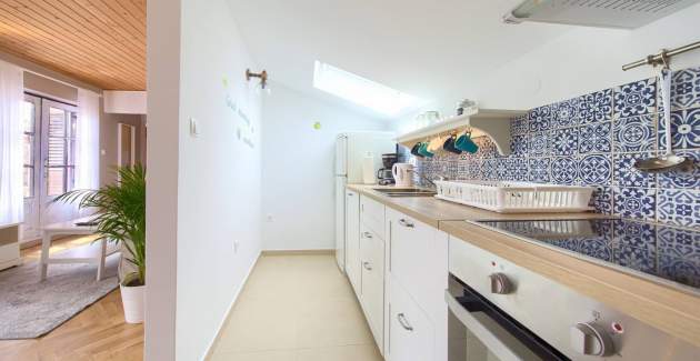 Apartman Nana K2 - s pogledom na more i privatnim roštiljem