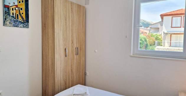 Apartment Pavlakovic - with Balcony and Parking