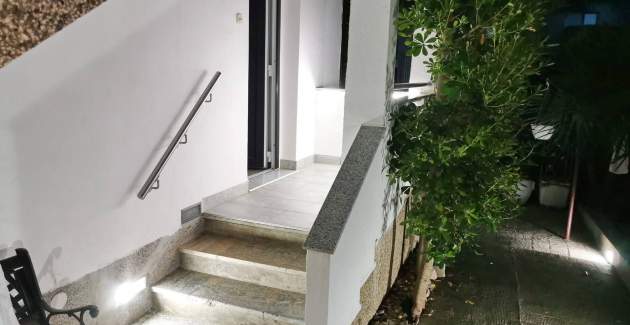 Apartman Lana priz - blizu centra i plaže