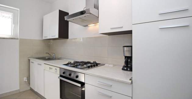 Apartman Lara K1 - blizu centra i plaže