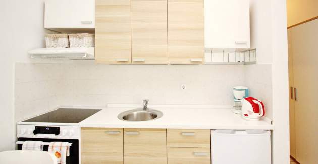 Monolocale Rozman Beach - vicino alla spiaggia, con terrazza