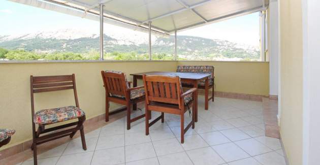 Apartman Zarok Beach Holiday A4 - blizu plaže, s balkonom