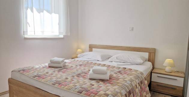 Apartment Slabek - with Balcony, 300 m from the Beach