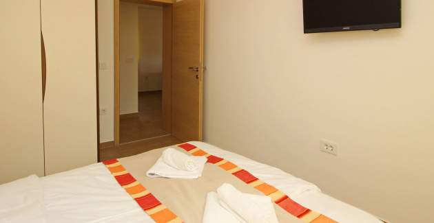 Apartment Smojver No.1 - comfortable, with Terrace