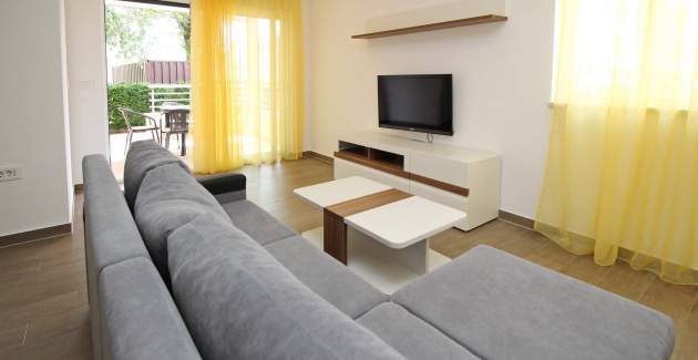 Apartment Smojver No.2 - comfortable, with Terrace