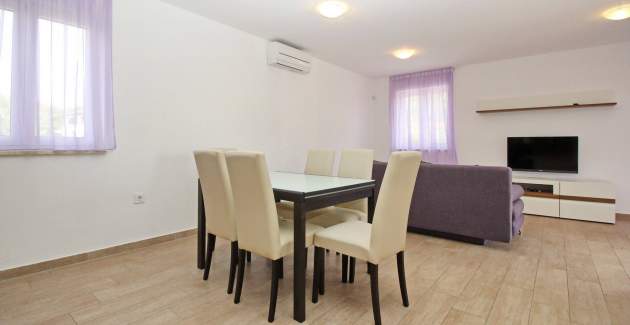 Appartamento Smojver n. 3 - confortevole, con balcone