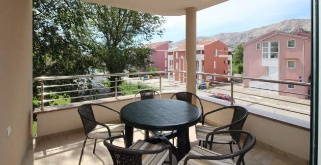 Apartment Smojver Nr. 4 – komfortabel, mit Balkon