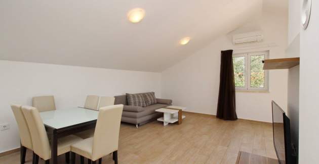 Appartamento Smojver n. 5 - confortevole, con balcone