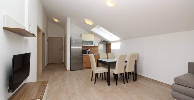 Appartamento Smojver n. 5 - confortevole, con balcone