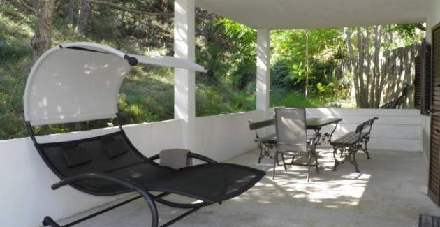 Apartment Starcevic-Filipovic with a Backyard and BBQ, 150 m from the Beach